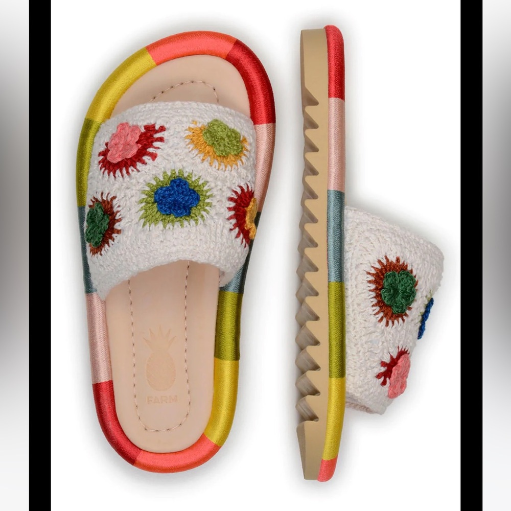 FARM Rio Multicolor Embroidered White Slide Sandals